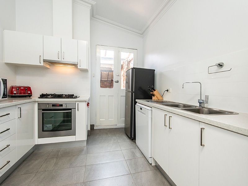 31 Frederic Street, Midland WA 6056