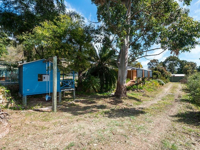 21 Waylen Road, Darlington WA 6070