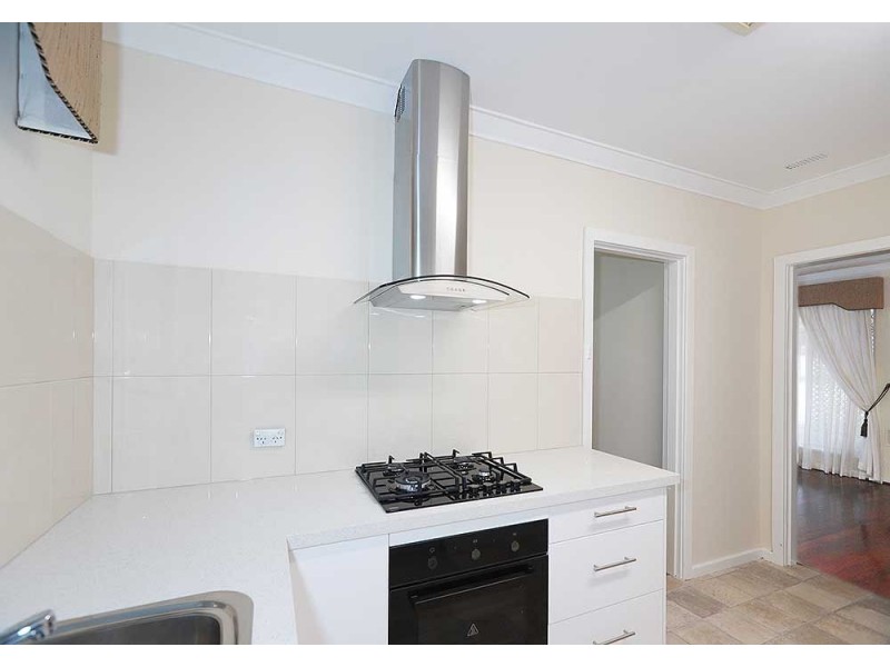 553 Kalamunda Road, High Wycombe WA 6057