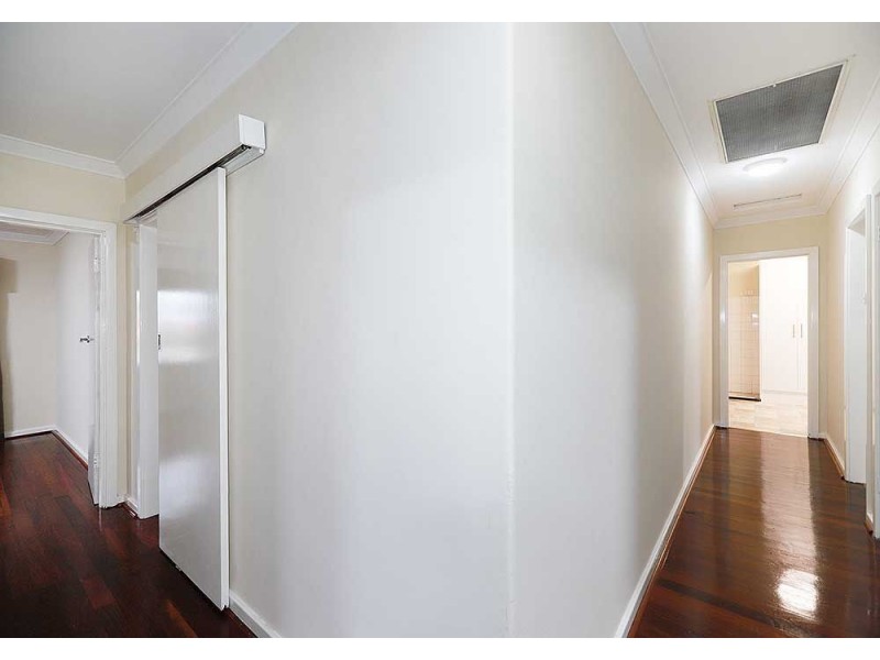 553 Kalamunda Road, High Wycombe WA 6057