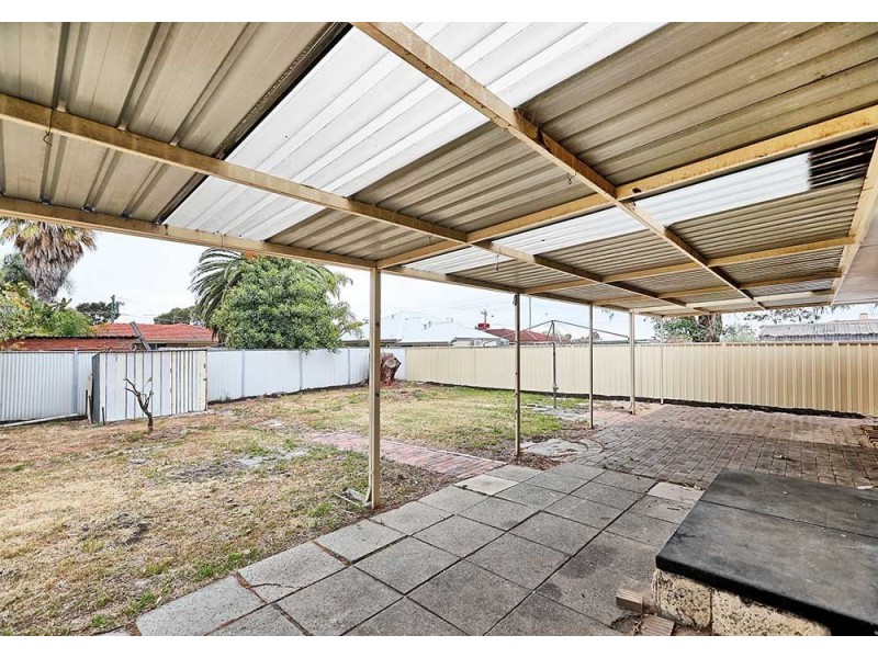 553 Kalamunda Road, High Wycombe WA 6057