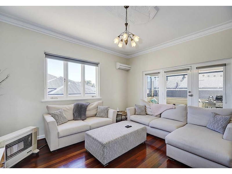 3/6 Jeanhulley Road, High Wycombe WA 6057