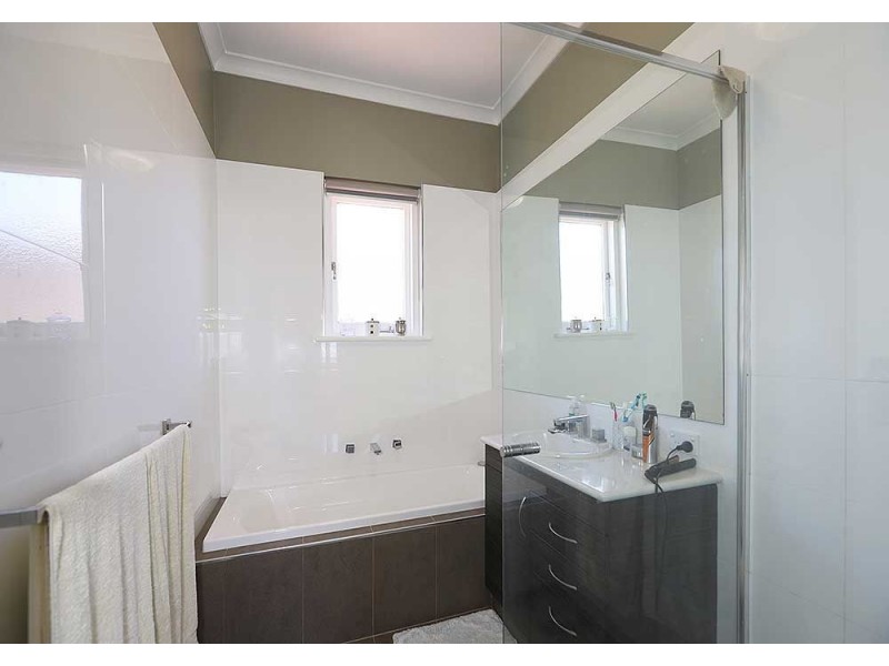 3/6 Jeanhulley Road, High Wycombe WA 6057