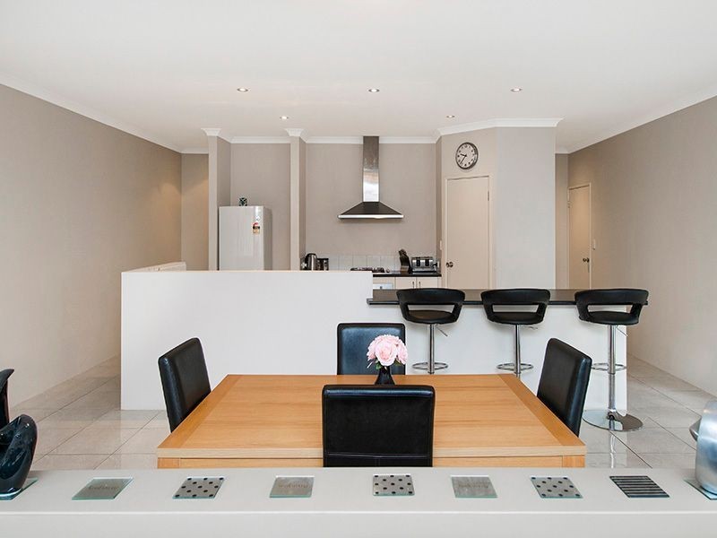 6 Witney Close, High Wycombe WA 6057