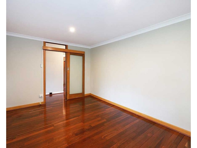 18 Macao Road, High Wycombe WA 6057