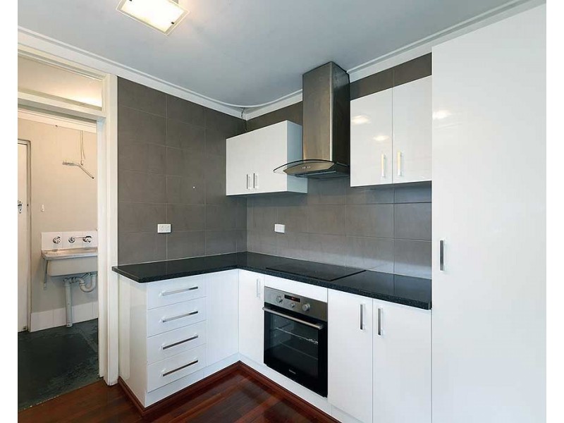 18 Macao Road, High Wycombe WA 6057