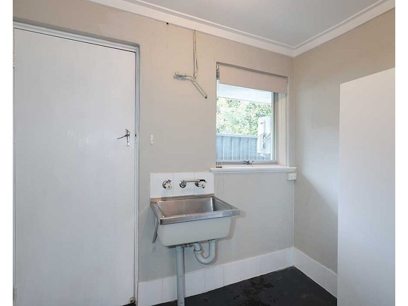 18 Macao Road, High Wycombe WA 6057