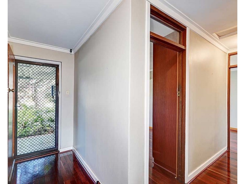 18 Macao Road, High Wycombe WA 6057