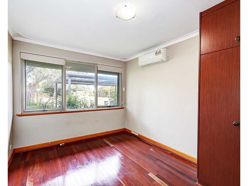 18 Macao Road, High Wycombe WA 6057