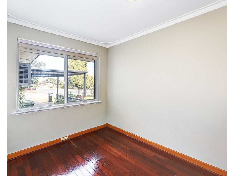 18 Macao Road, High Wycombe WA 6057