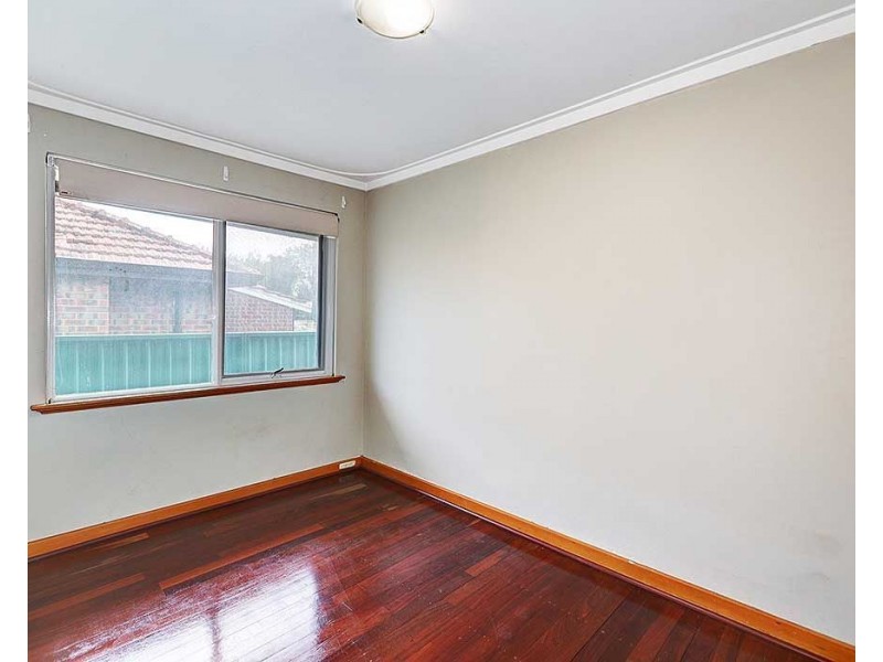 18 Macao Road, High Wycombe WA 6057