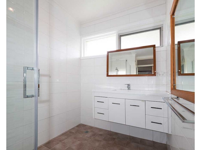 18 Macao Road, High Wycombe WA 6057