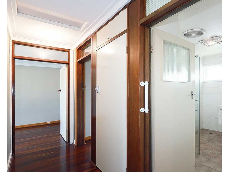 18 Macao Road, High Wycombe WA 6057