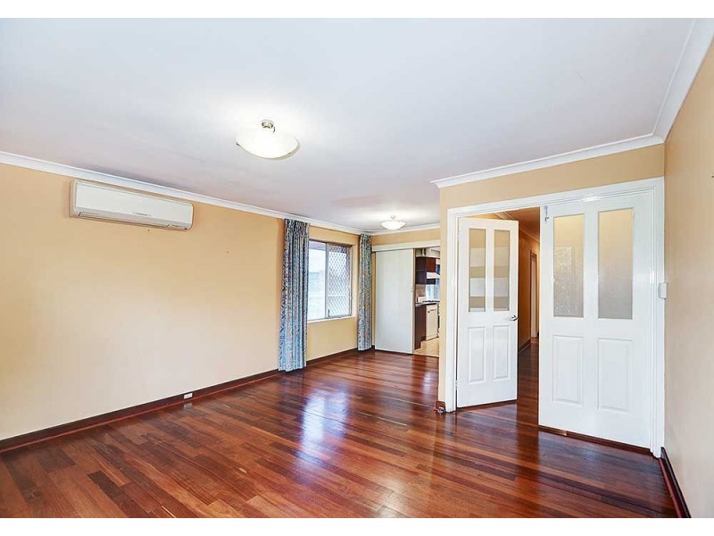 20 Phillip Grove, Kalamunda WA 6076