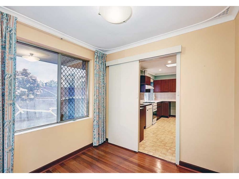 20 Phillip Grove, Kalamunda WA 6076