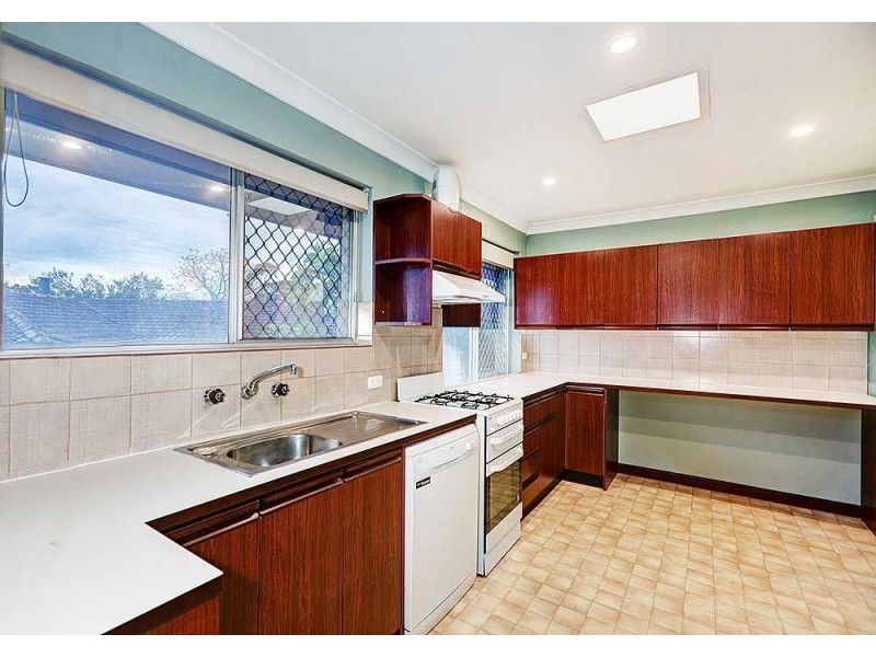 20 Phillip Grove, Kalamunda WA 6076