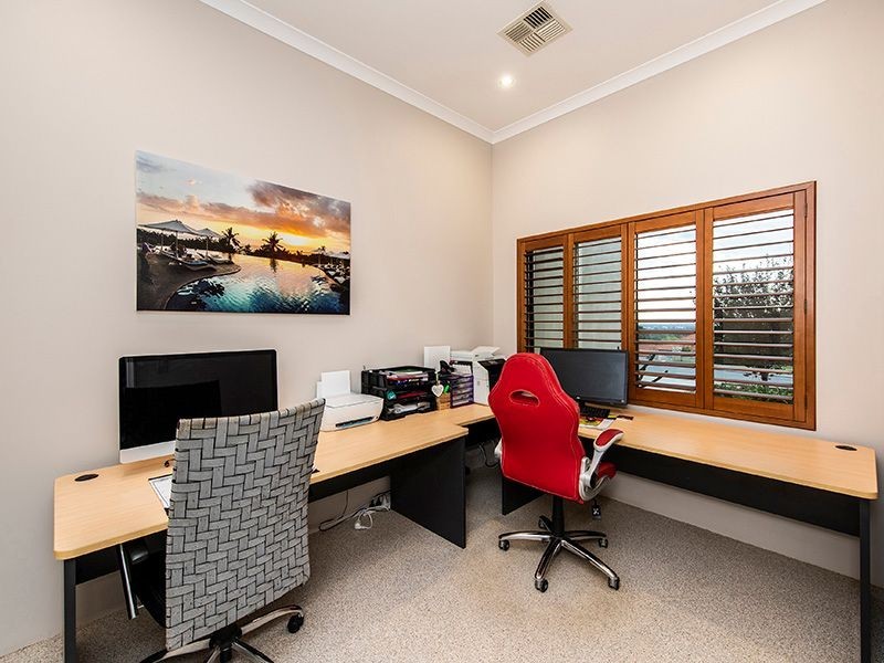 14 Cupello Drive, Swan View WA 6056