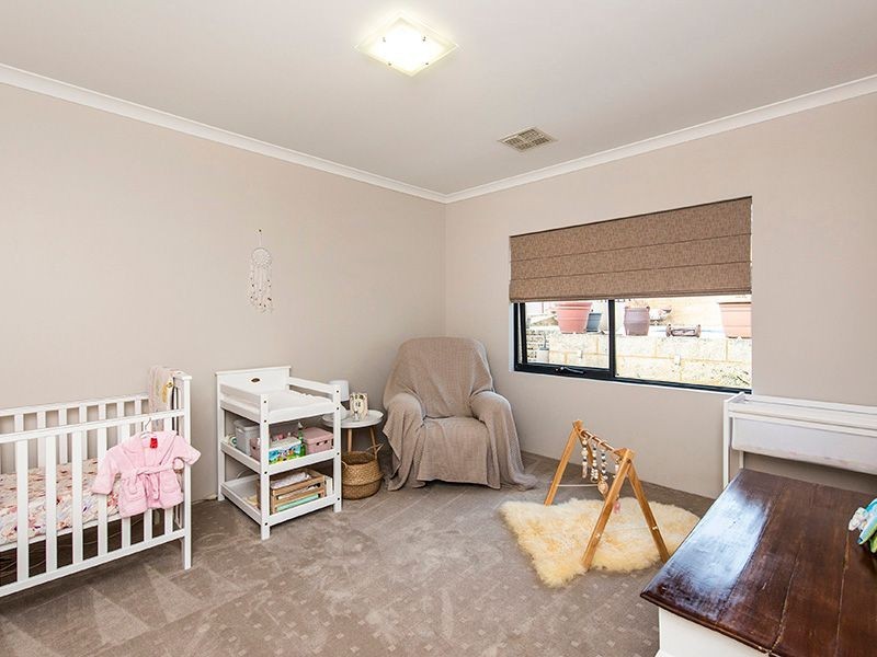 14 Cupello Drive, Swan View WA 6056