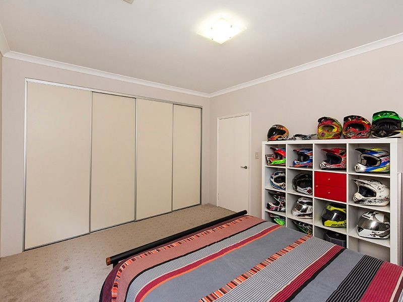 14 Cupello Drive, Swan View WA 6056