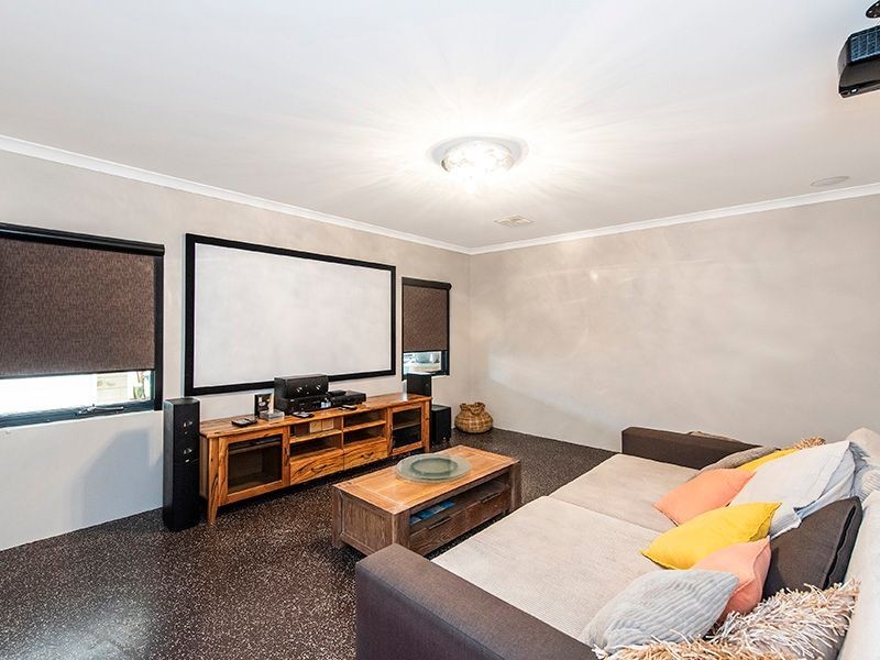 14 Cupello Drive, Swan View WA 6056