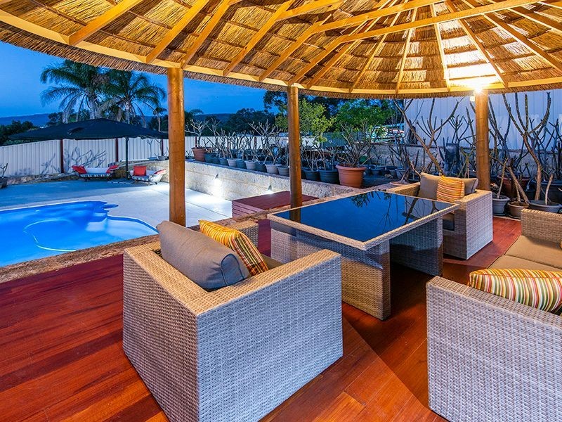 14 Cupello Drive, Swan View WA 6056