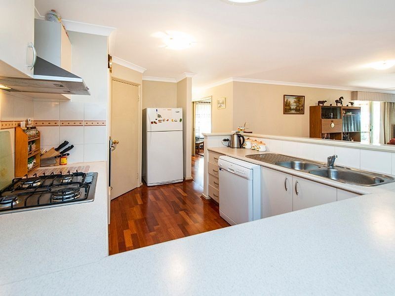 42 Macao Road, High Wycombe WA 6057