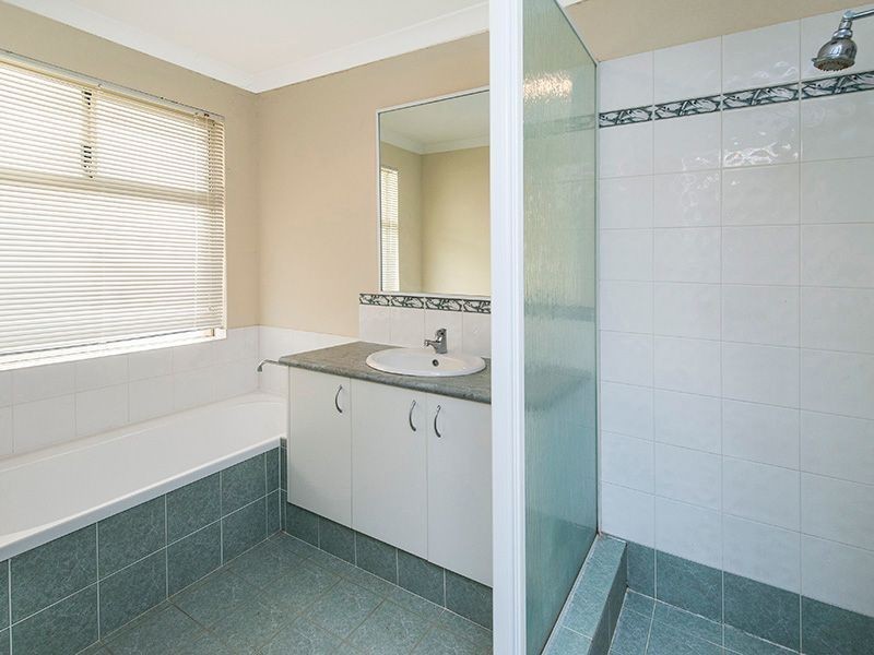 42 Macao Road, High Wycombe WA 6057