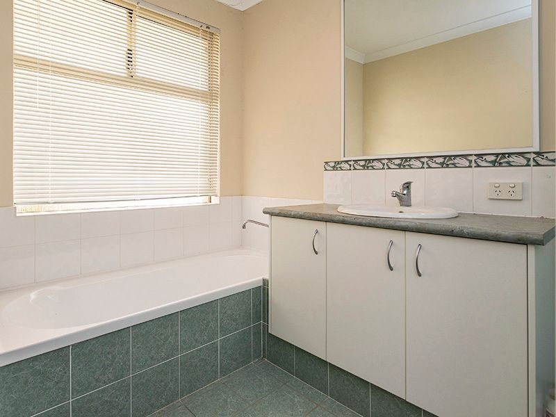 42 Macao Road, High Wycombe WA 6057