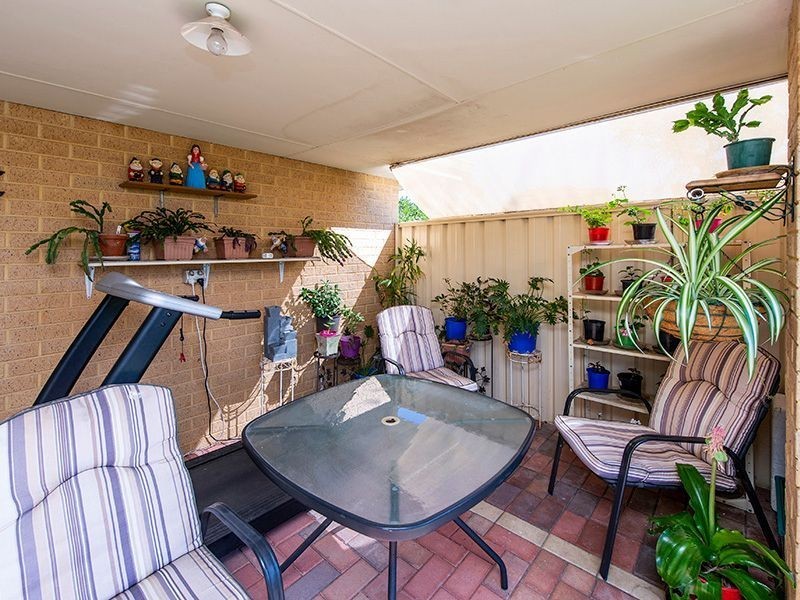 42 Macao Road, High Wycombe WA 6057