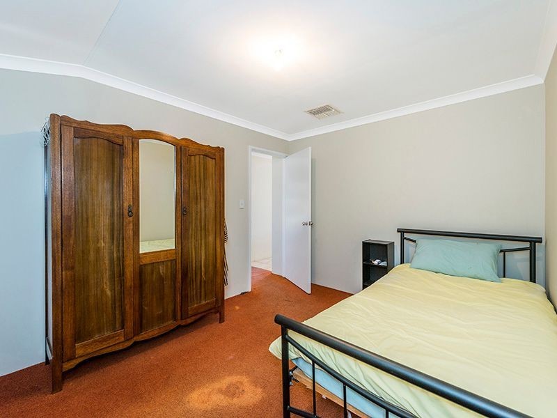 26 Hawkevale Road, High Wycombe WA 6057