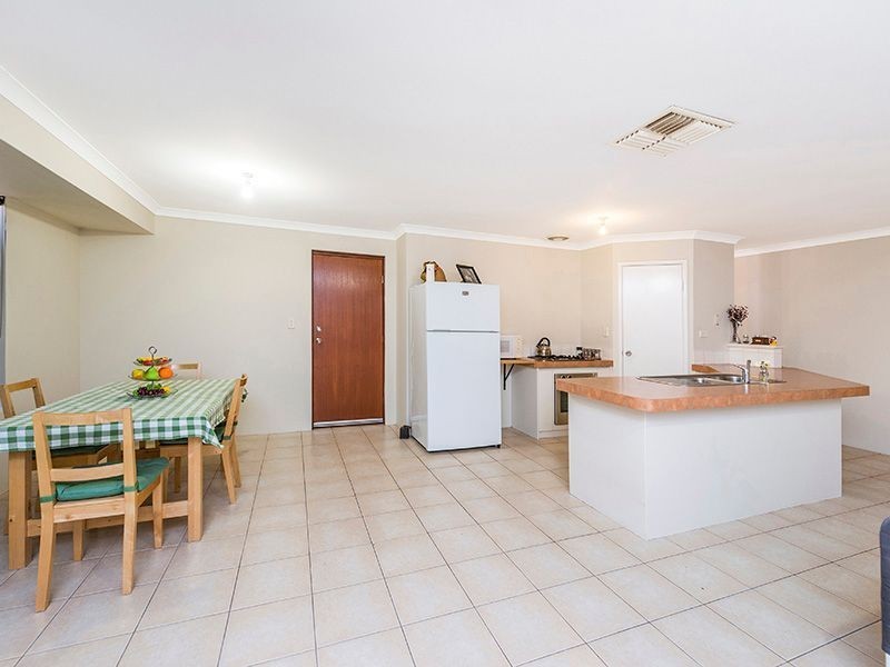 26 Hawkevale Road, High Wycombe WA 6057