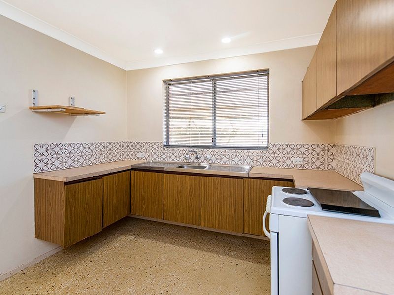 1B Ilford Place, Thornlie WA 6108