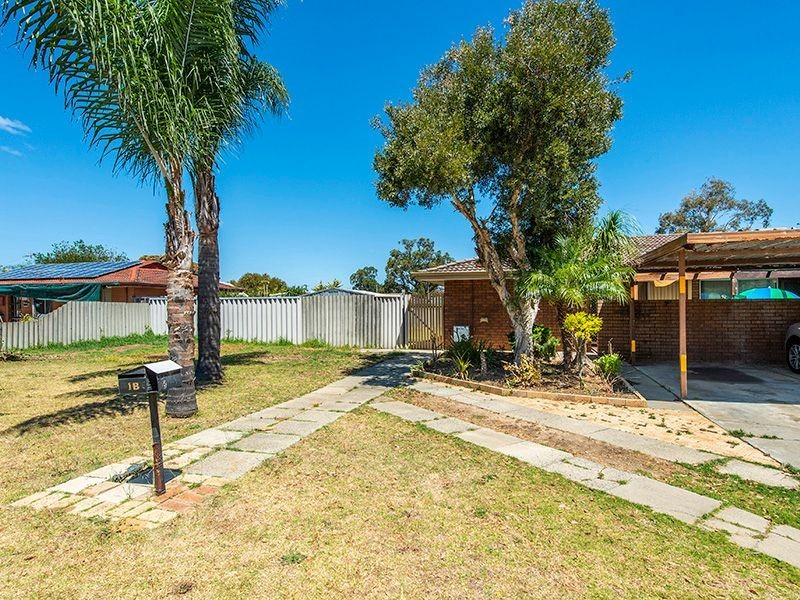 1B Ilford Place, Thornlie WA 6108