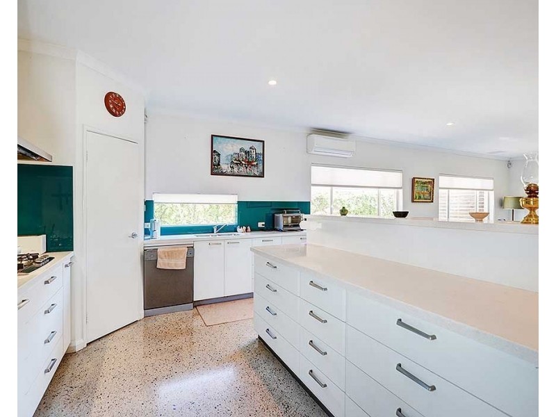 1/17 Boonooloo Road, Kalamunda WA 6076