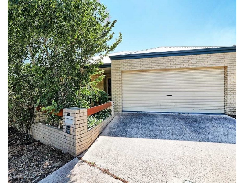 1/17 Boonooloo Road, Kalamunda WA 6076