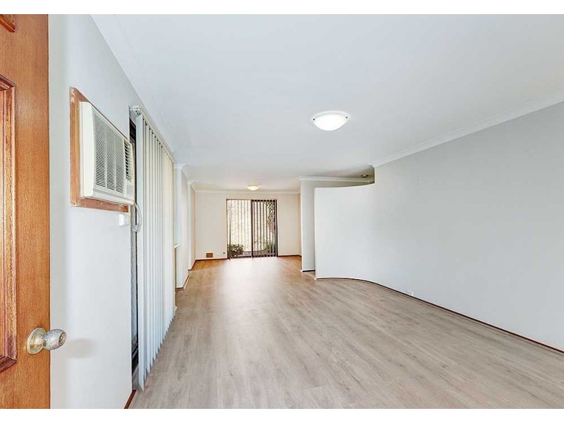 2/28 Williams Street, Kalamunda WA 6076