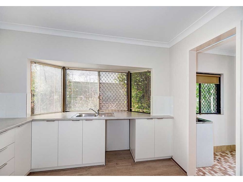 2/28 Williams Street, Kalamunda WA 6076