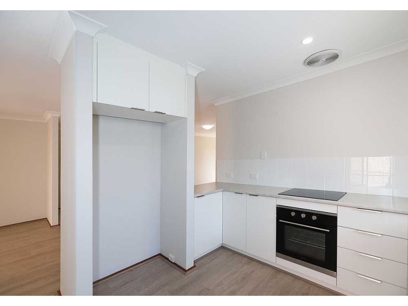 2/28 Williams Street, Kalamunda WA 6076