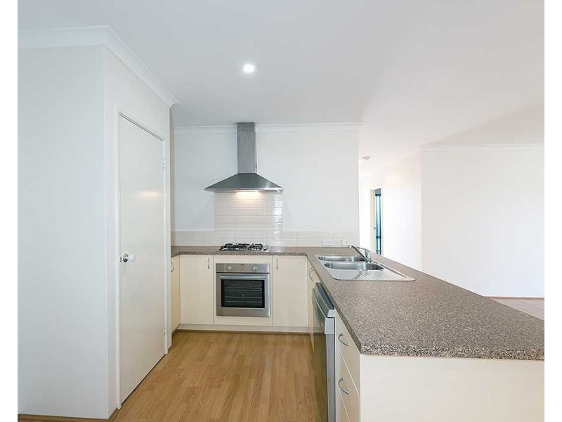 18b Littlefield Road, High Wycombe WA 6057