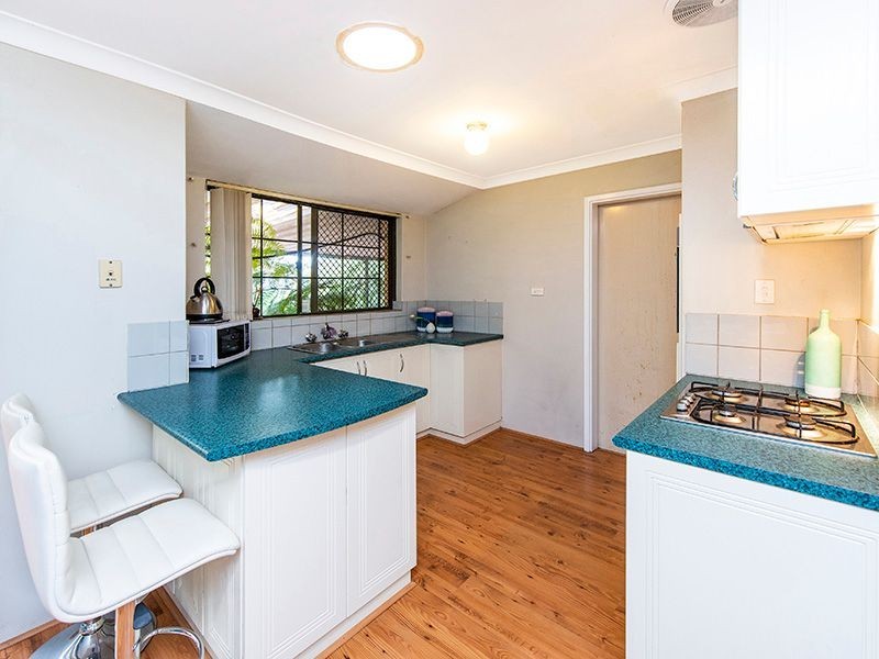 76 Palmer Crescent, High Wycombe WA 6057