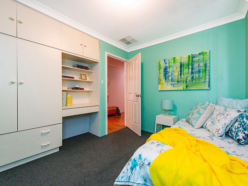 76 Palmer Crescent, High Wycombe WA 6057