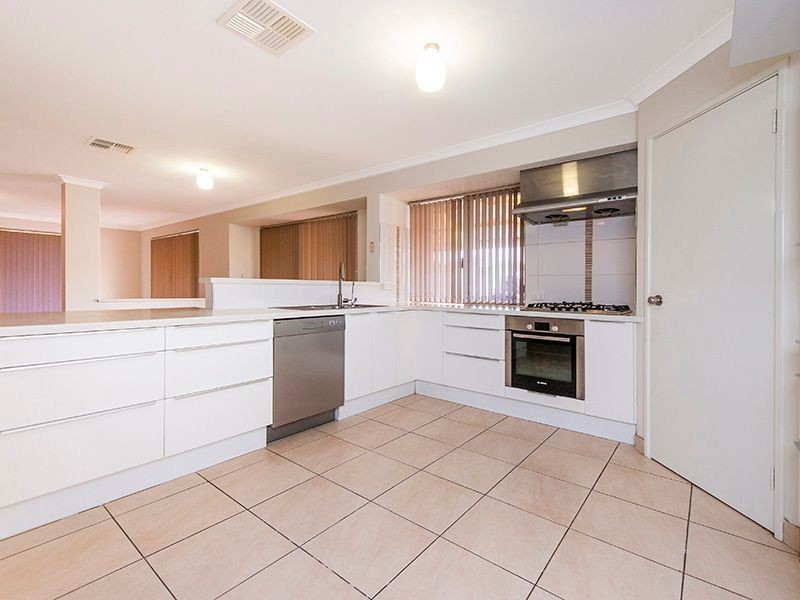53 Buttercup Crescent, High Wycombe WA 6057