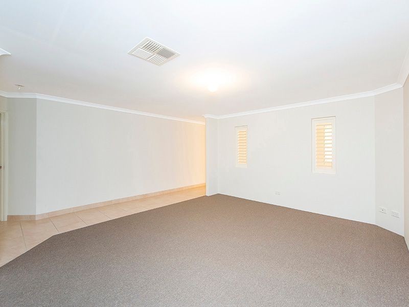 53 Buttercup Crescent, High Wycombe WA 6057