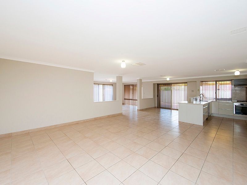 53 Buttercup Crescent, High Wycombe WA 6057