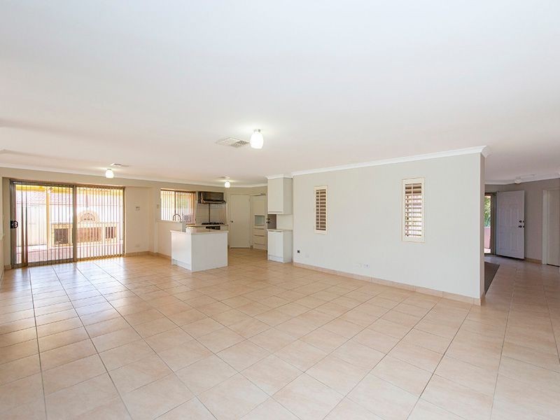 53 Buttercup Crescent, High Wycombe WA 6057