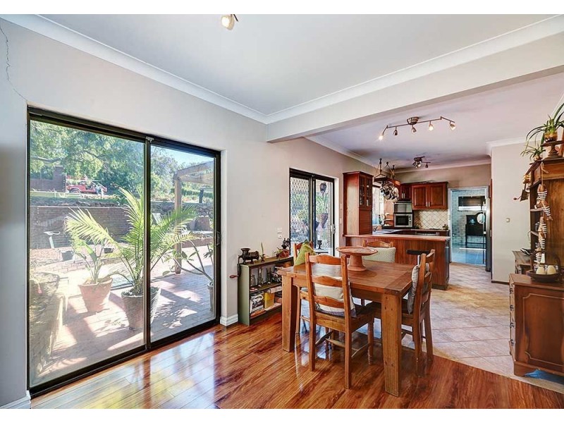 28 Carramar Drive, Kalamunda WA 6076