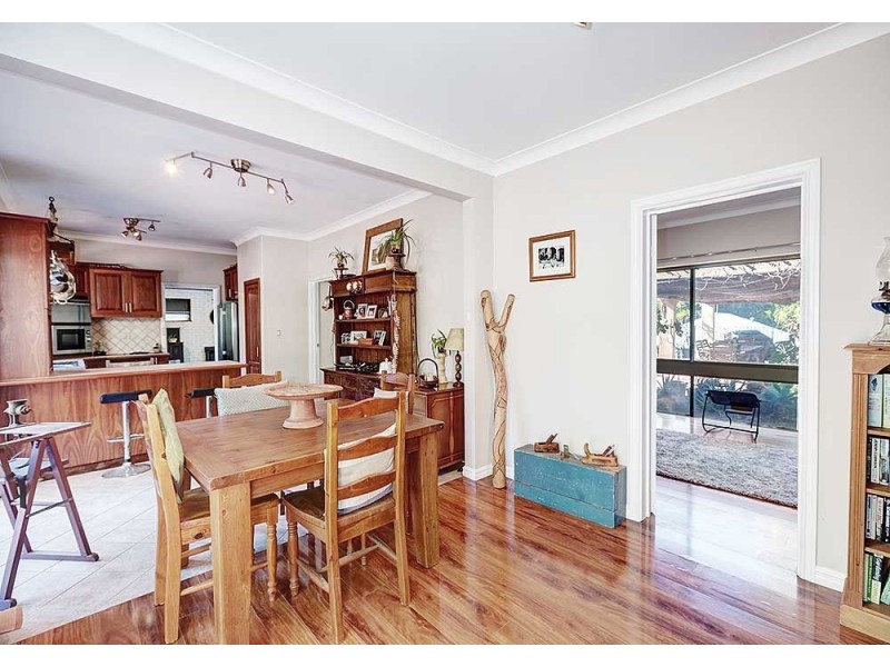 28 Carramar Drive, Kalamunda WA 6076