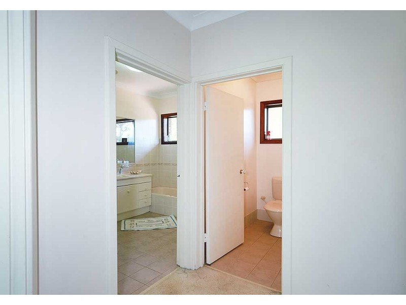 28 Carramar Drive, Kalamunda WA 6076