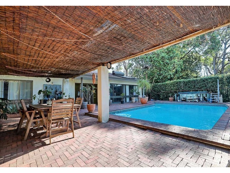 28 Carramar Drive, Kalamunda WA 6076