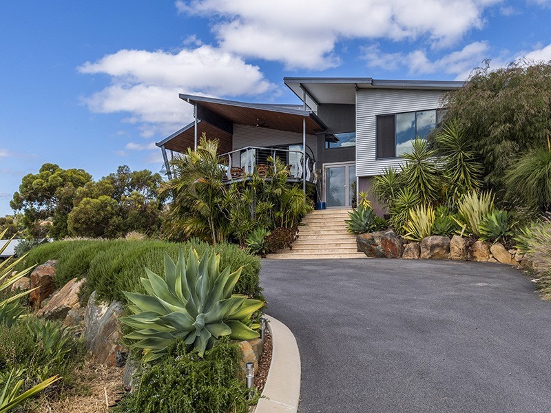 38 Ward Avenue, Greenmount WA 6056